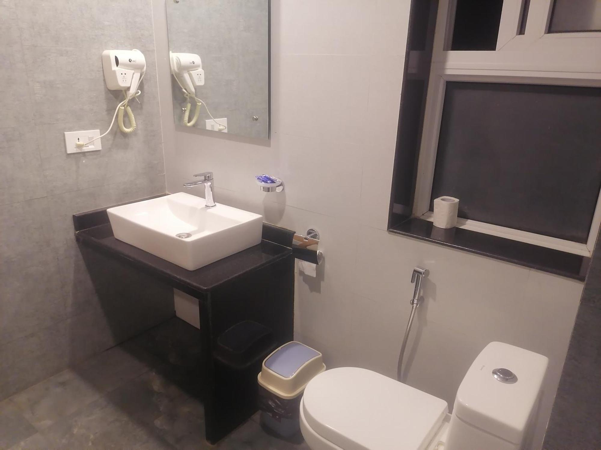 Urban Boutique Hotel Pokhara Dış mekan fotoğraf