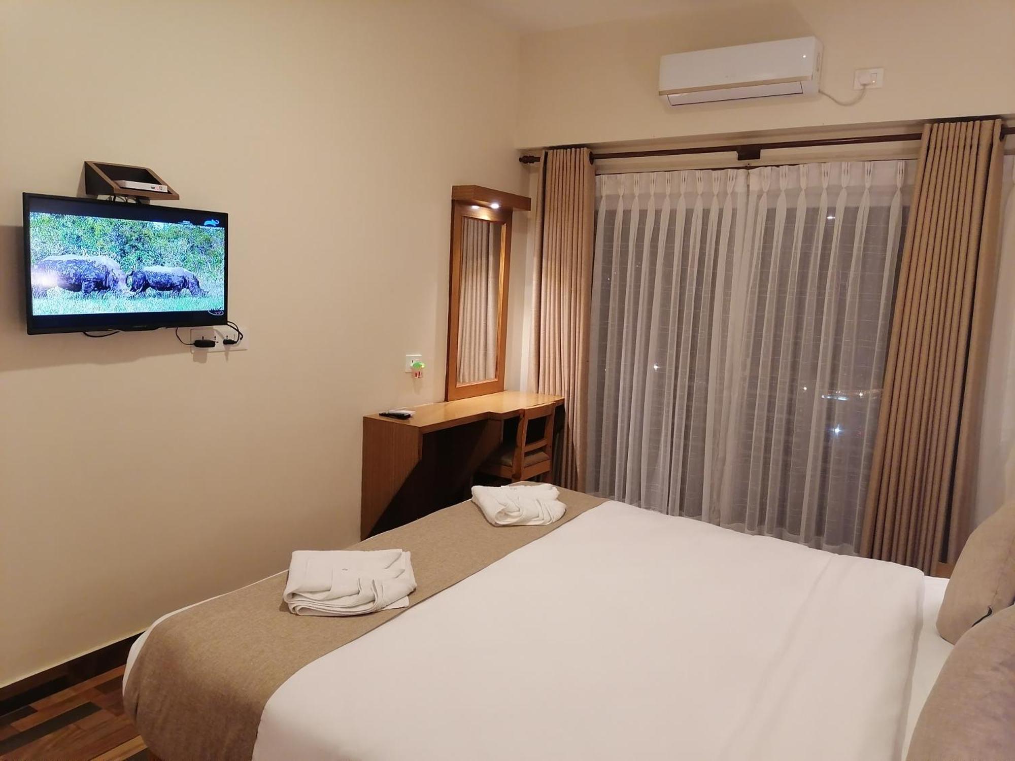 Urban Boutique Hotel Pokhara Dış mekan fotoğraf