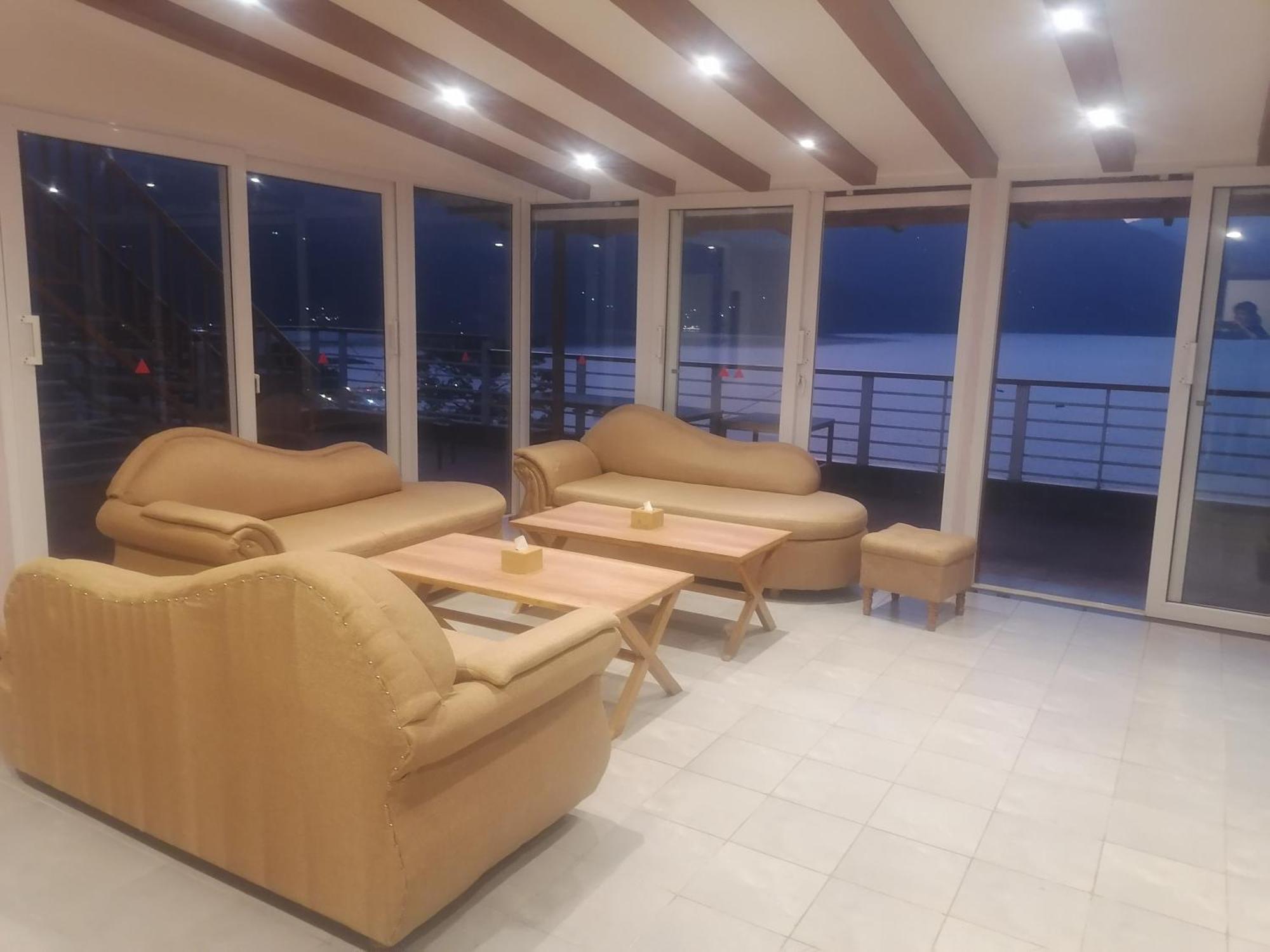 Urban Boutique Hotel Pokhara Dış mekan fotoğraf